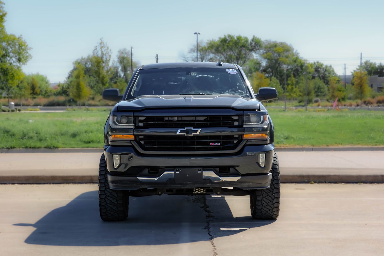 Photo 7 of this Chevrolet Silverado 1500