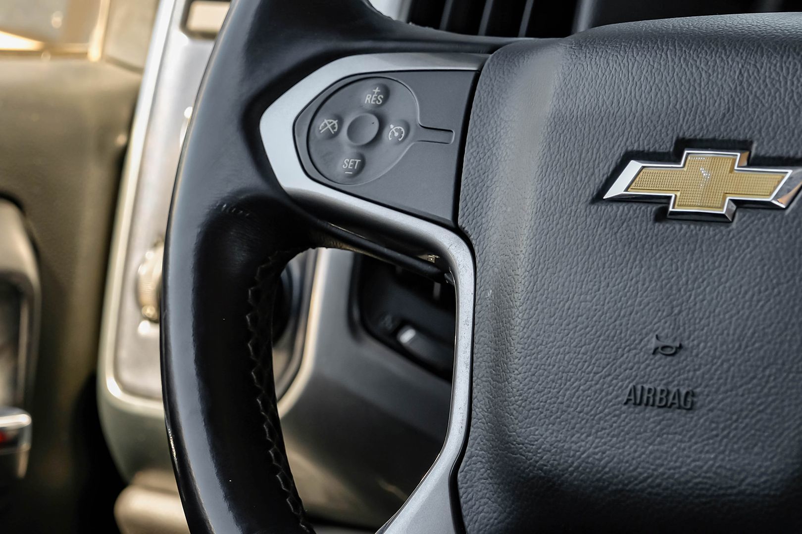 Photo 17 of this Chevrolet Silverado 1500