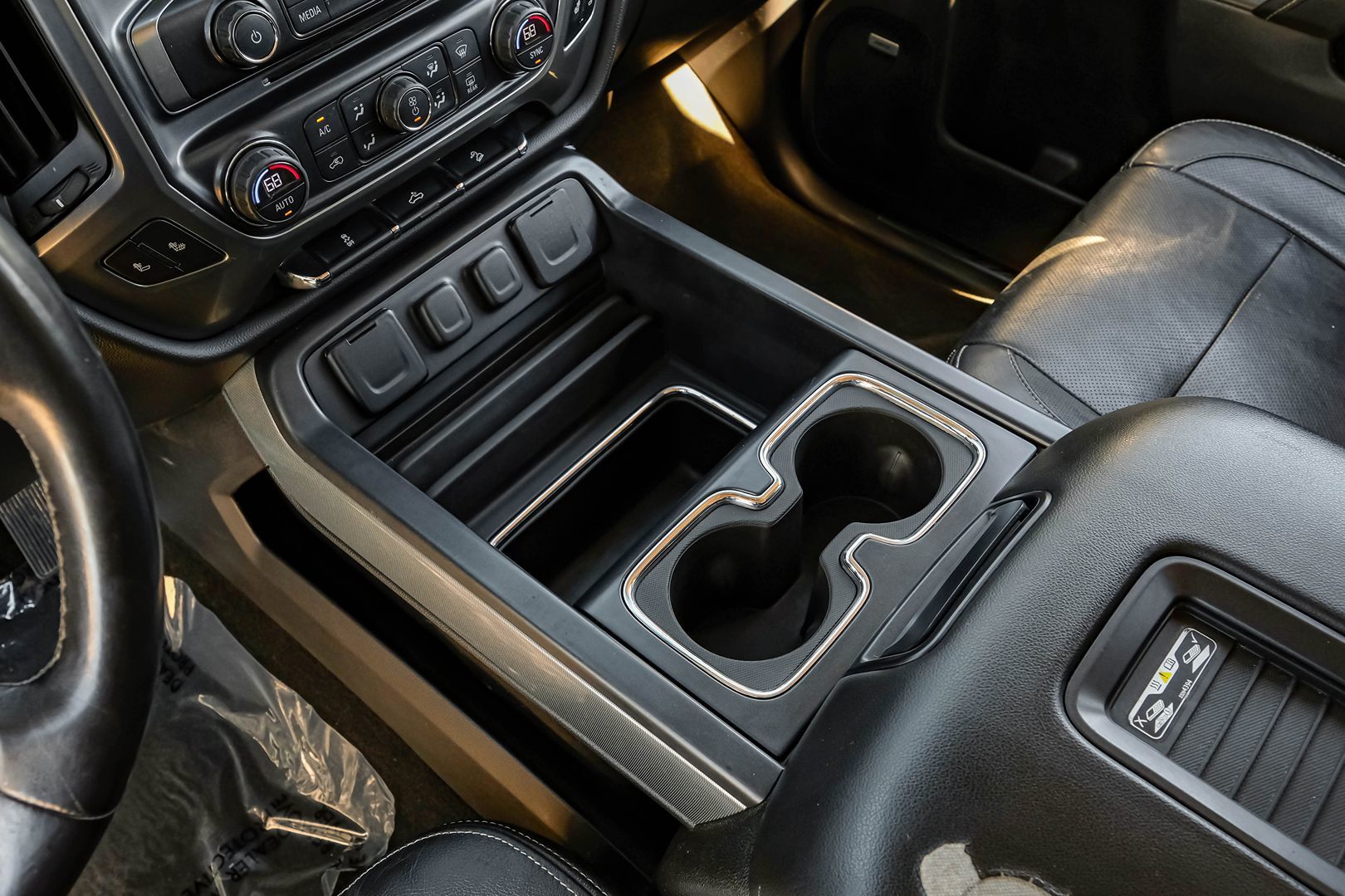Photo 24 of this Chevrolet Silverado 1500