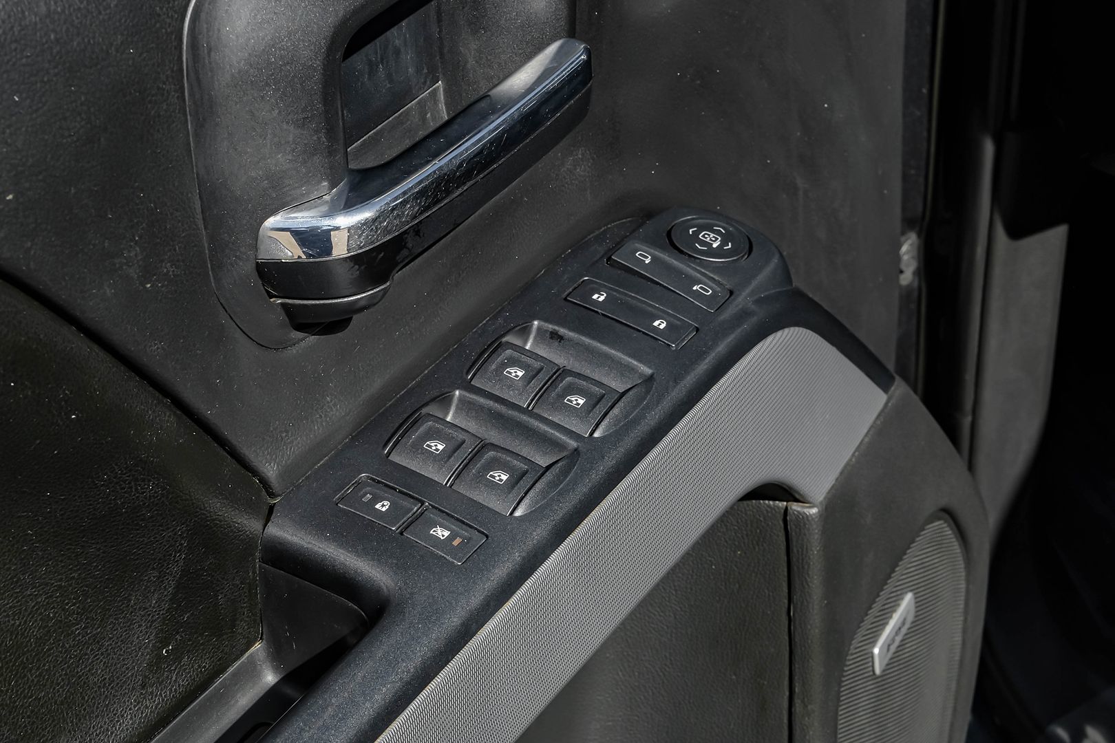Photo 45 of this Chevrolet Silverado 1500