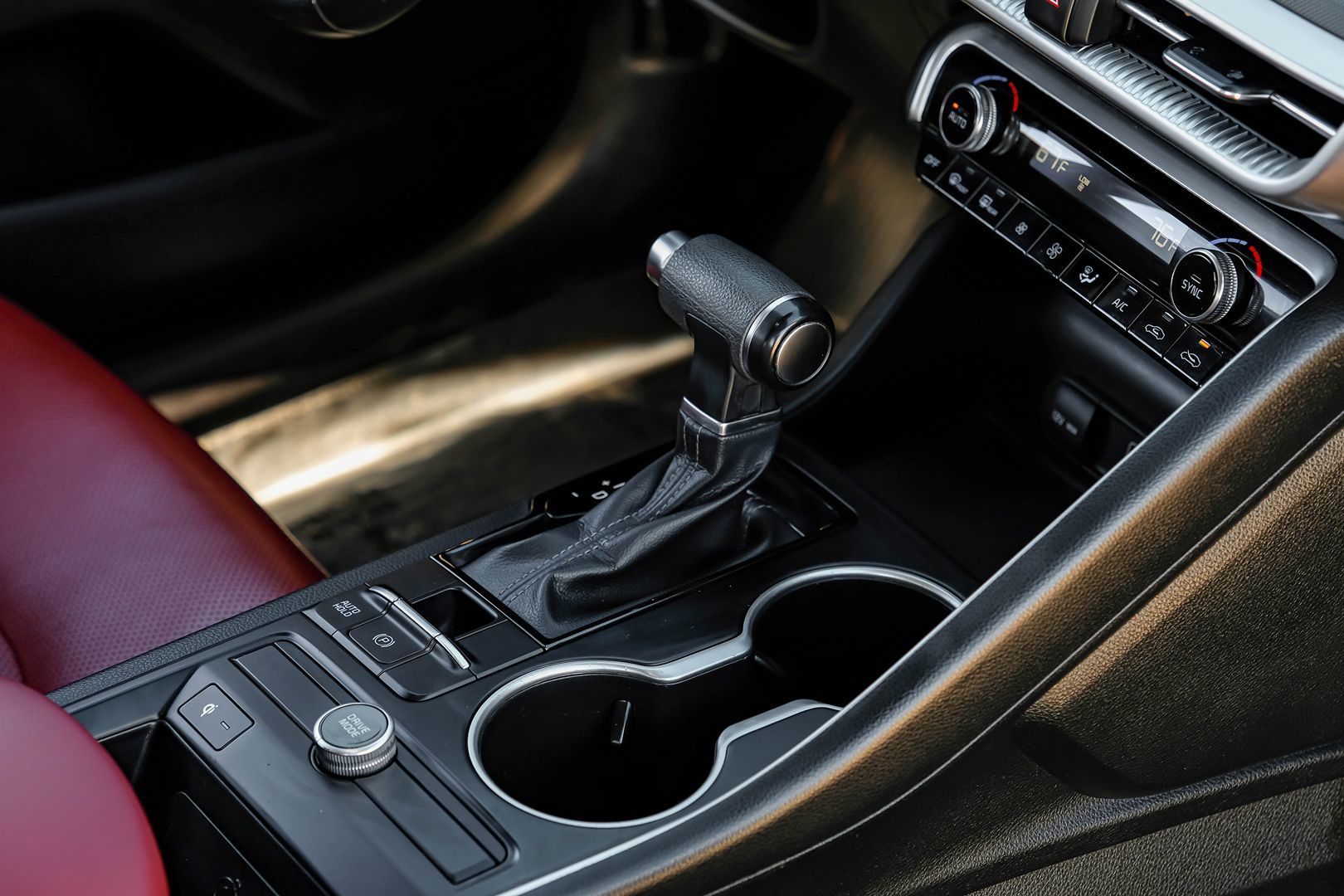 Photo 24 of this Kia K5