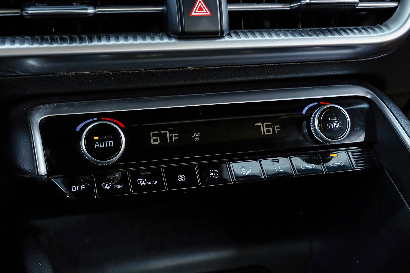 Photo 28 of this Kia K5