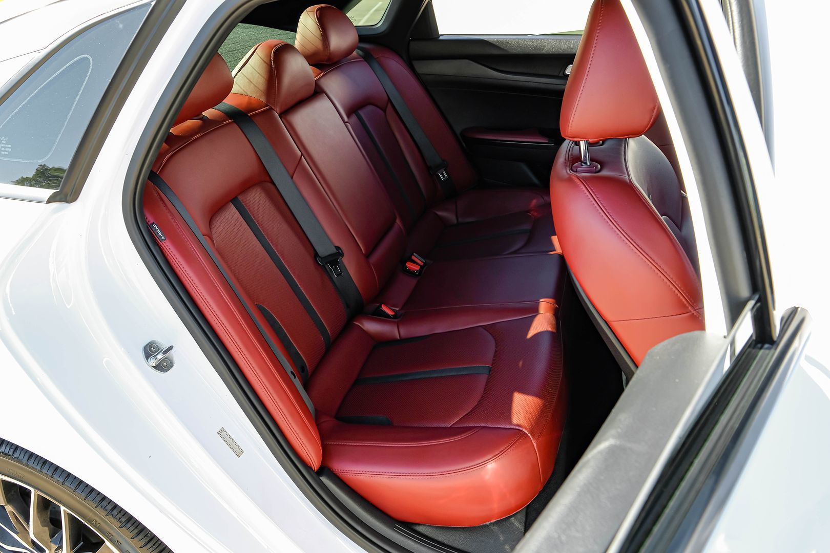 Photo 38 of this Kia K5