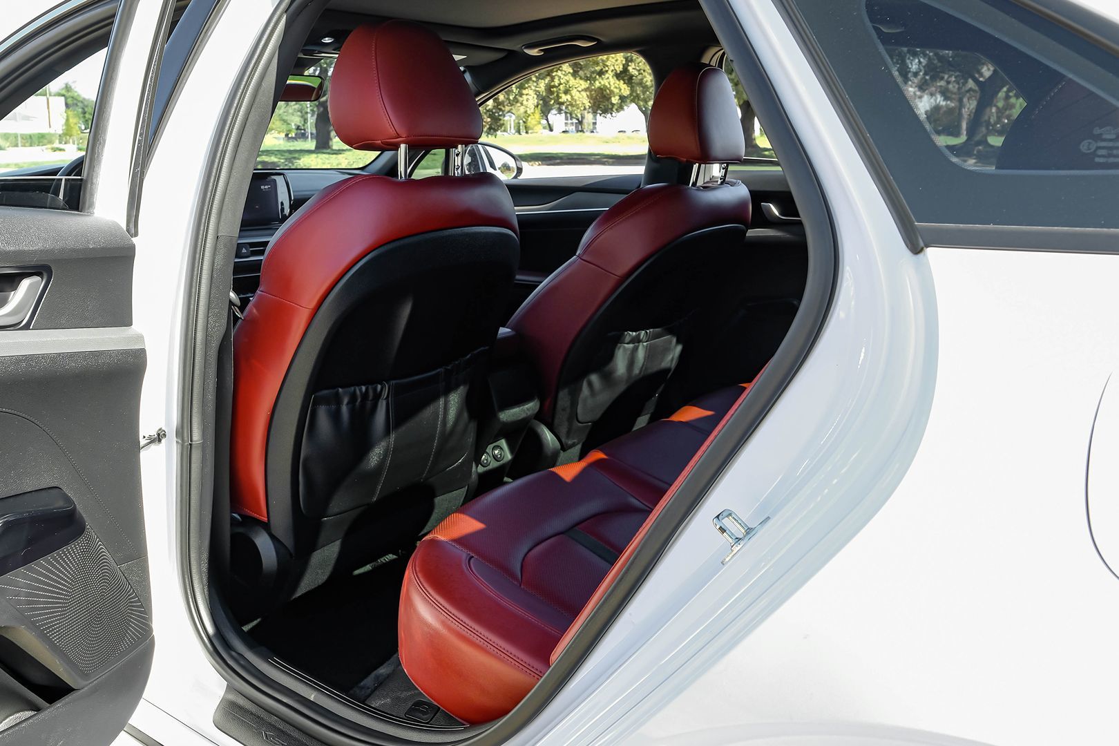Photo 40 of this Kia K5