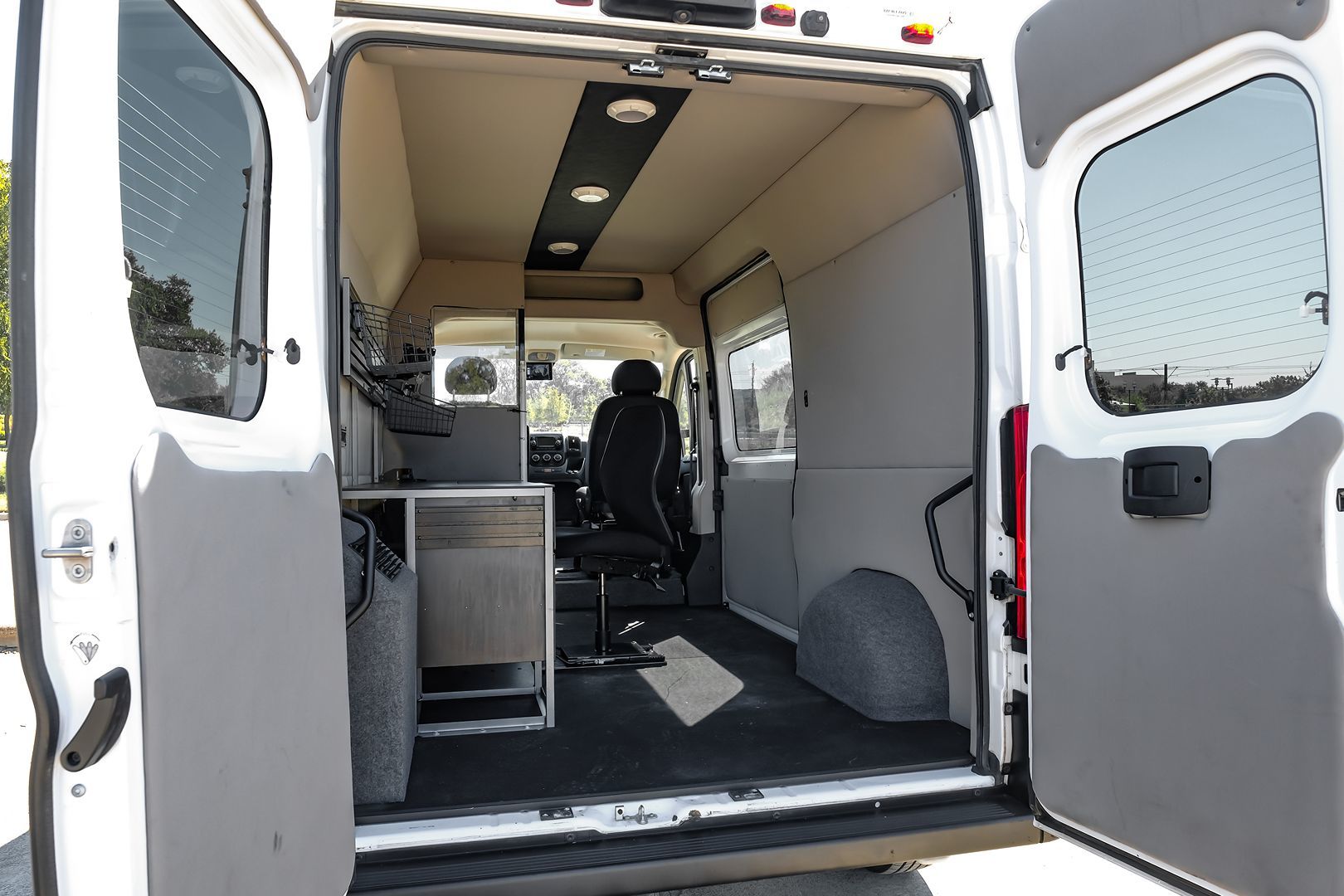 Photo 68 of this Ram ProMaster Cargo Van