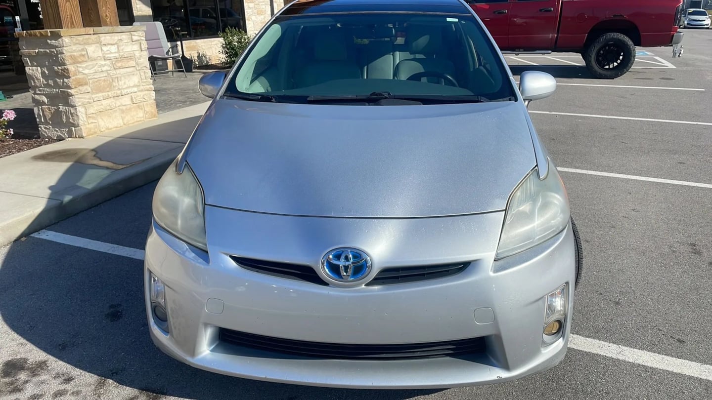 2011 Toyota Prius III - Photo 2