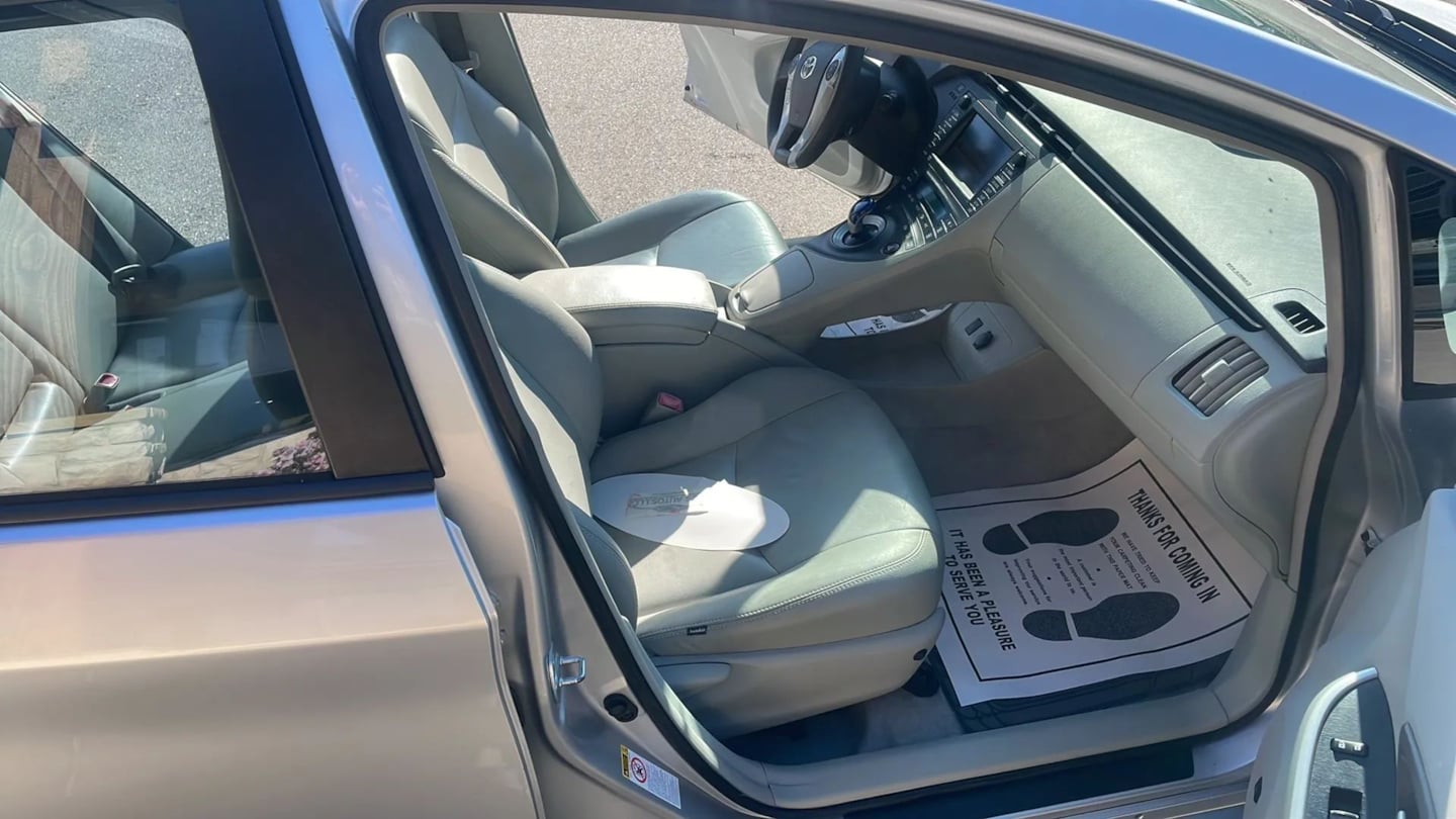 2011 Toyota Prius III - Photo 20