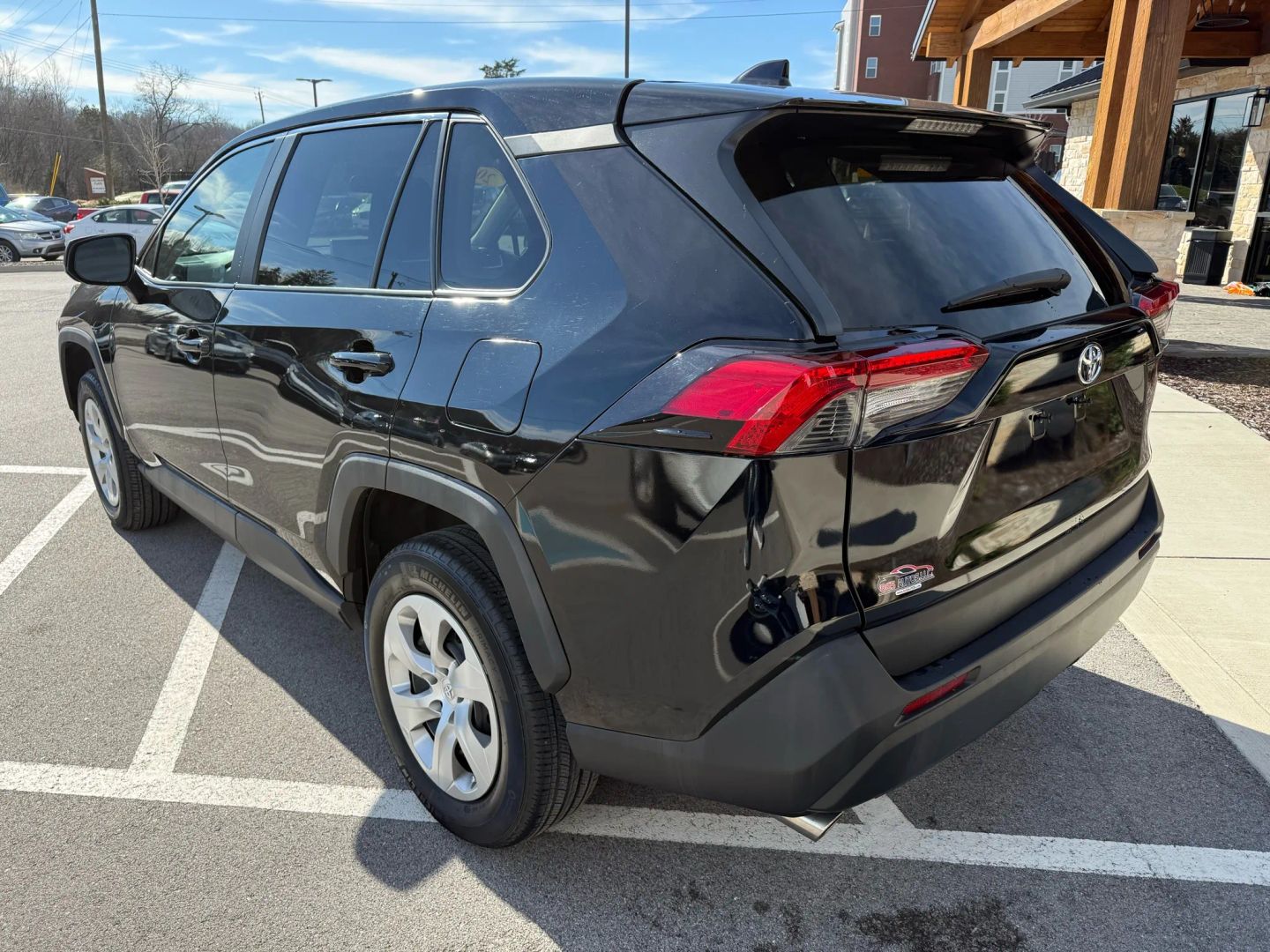 2023 Toyota RAV4 LE - Photo 3