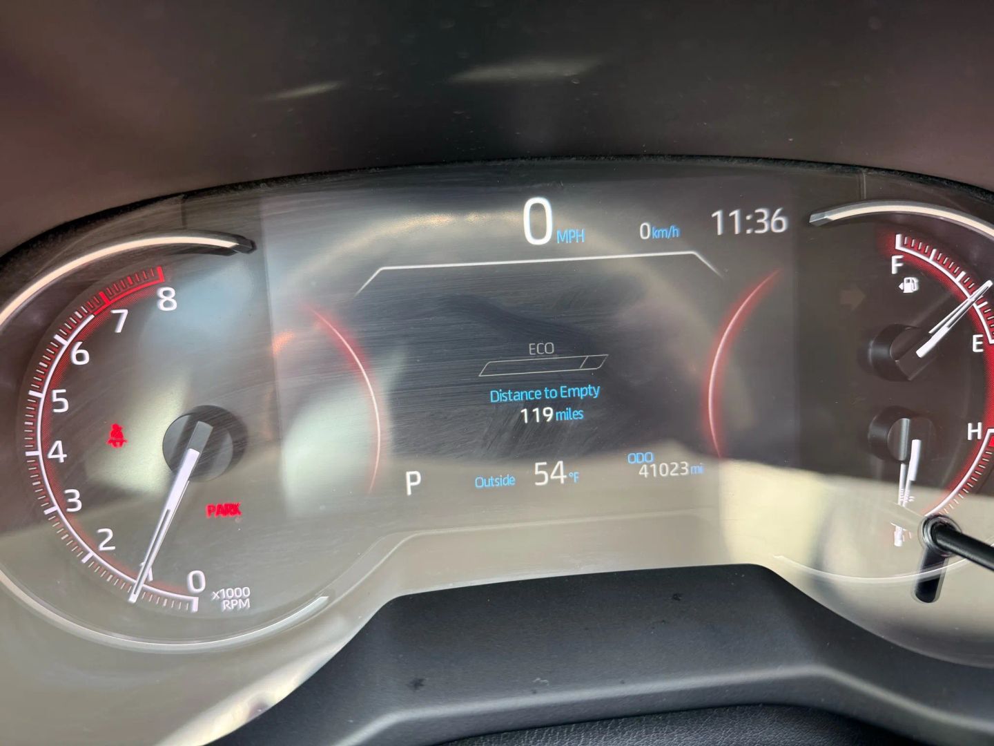 2023 Toyota RAV4 LE - Photo 11