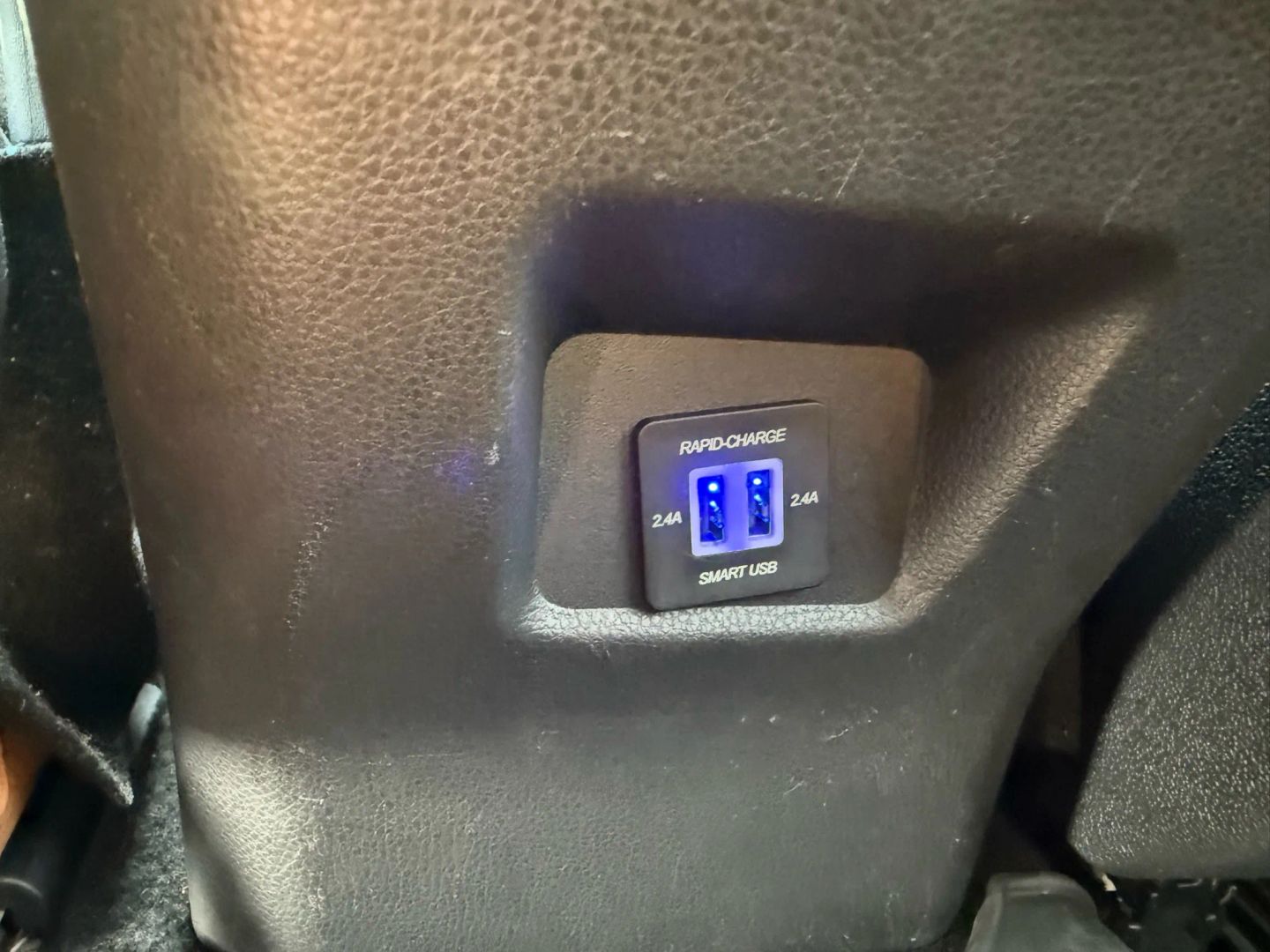 2023 Toyota RAV4 LE - Photo 25