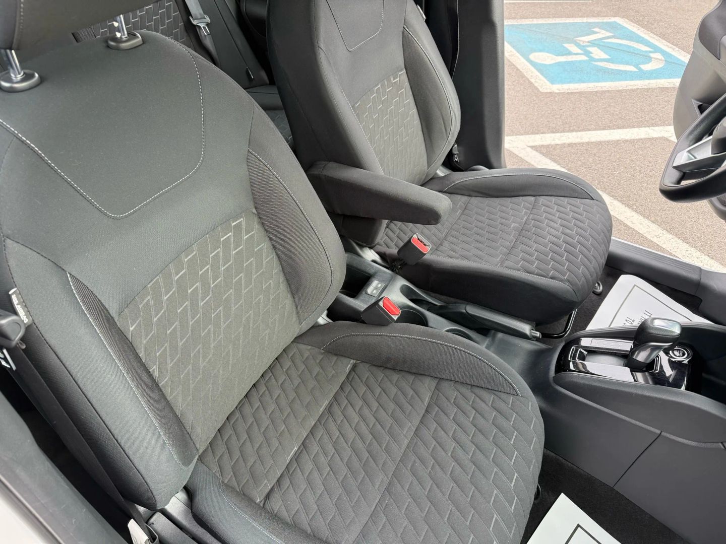 2022 Nissan Kicks S - Photo 25