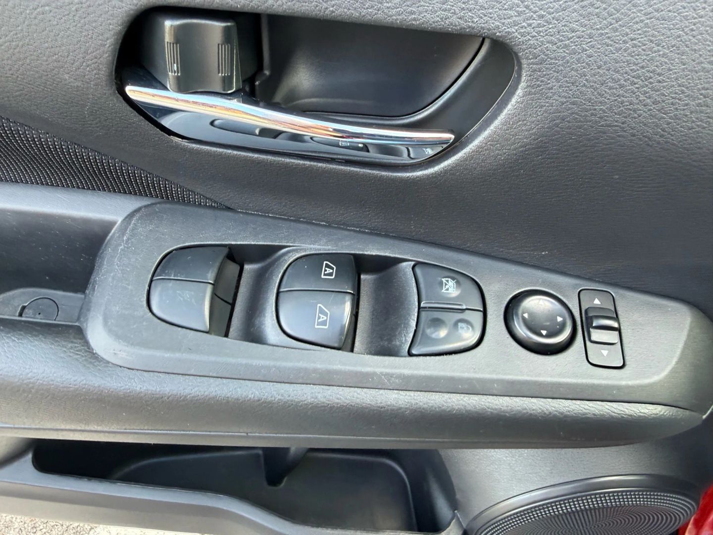 2023 Nissan Kicks SV - Photo 24