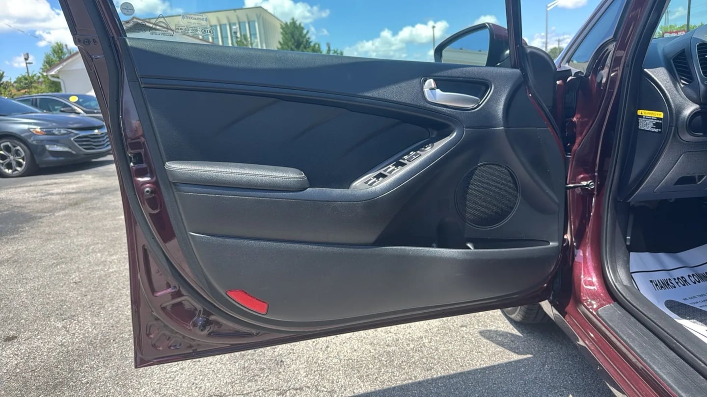 2018 Kia FORTE LX - Photo 9