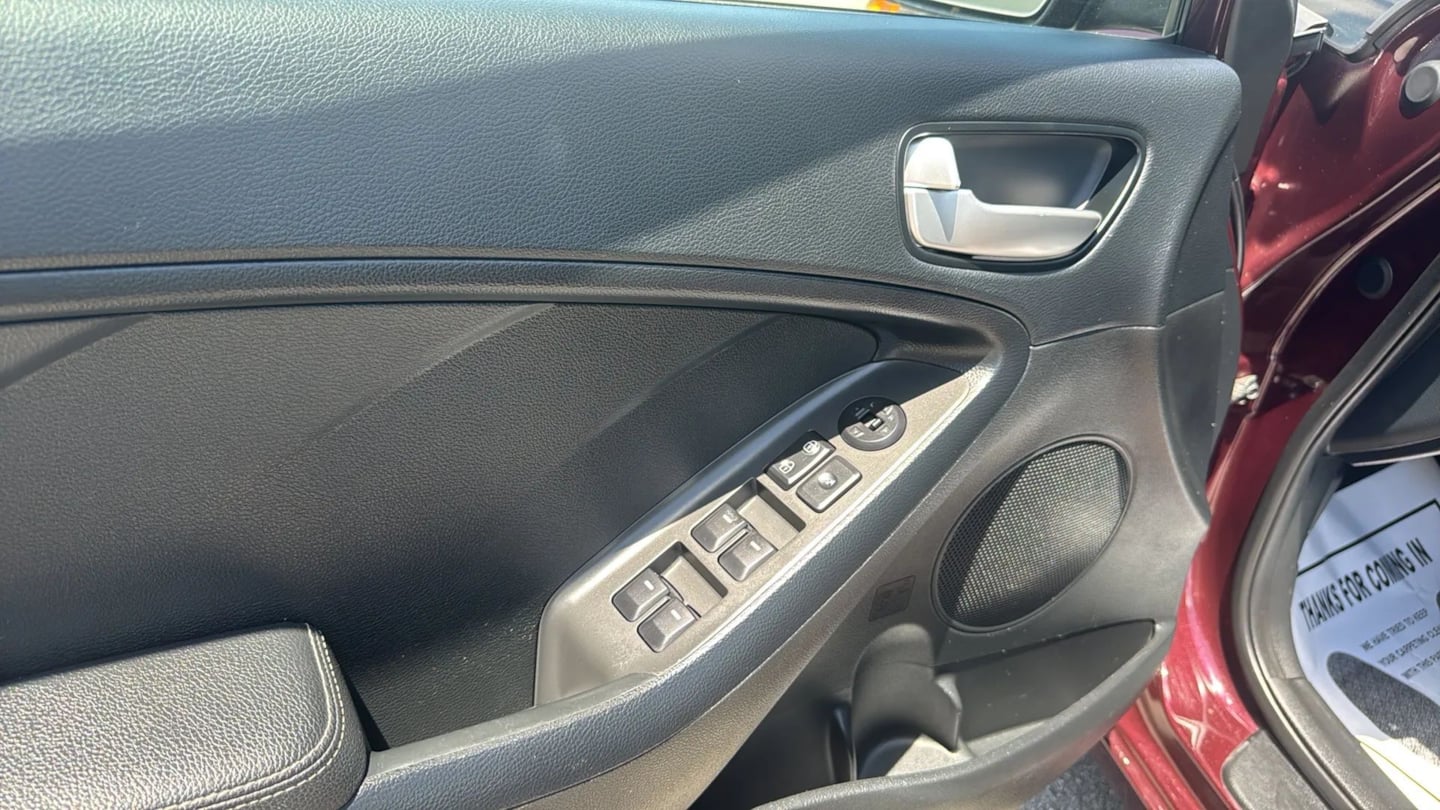 2018 Kia FORTE LX - Photo 10