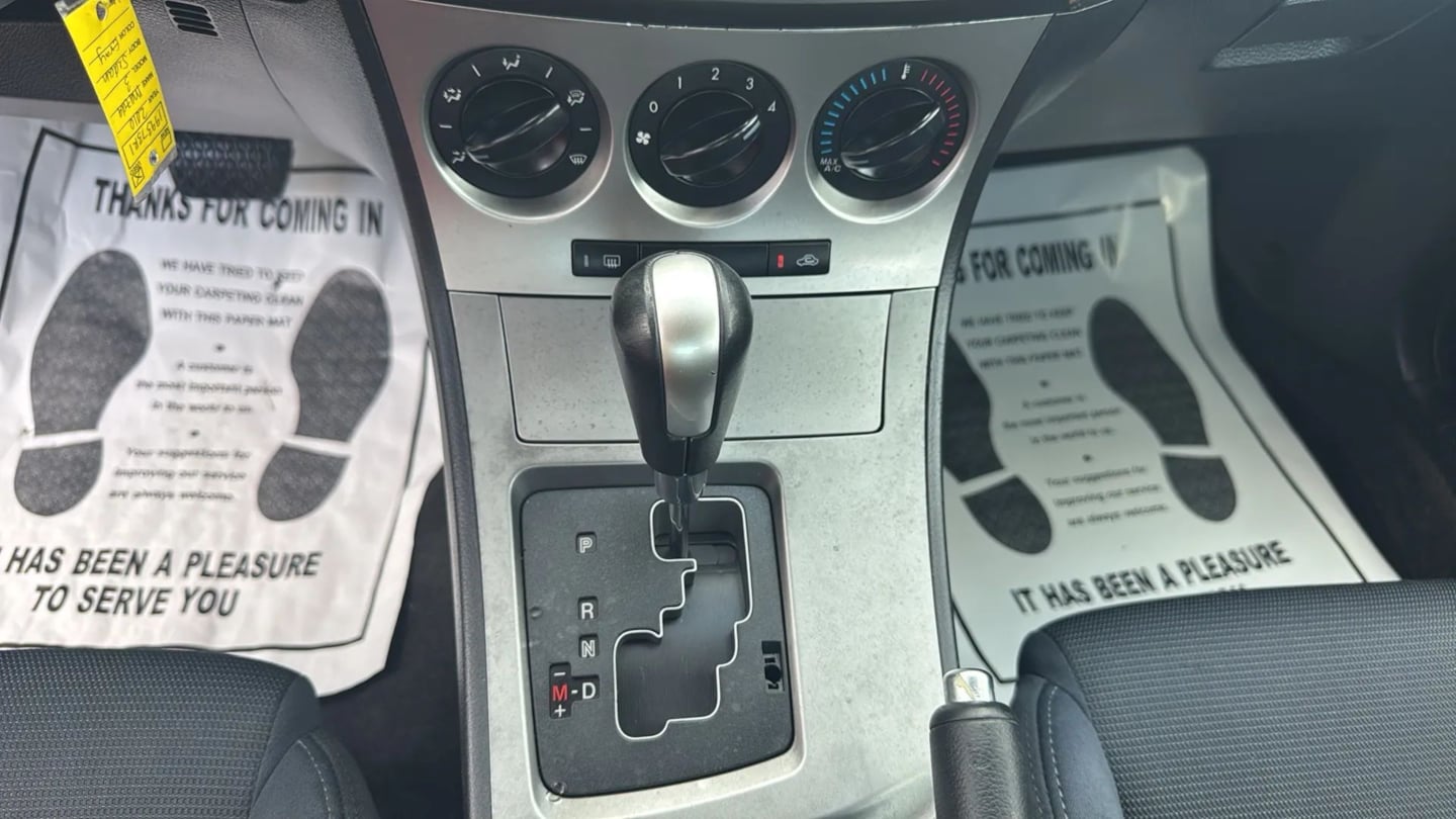 2010 Mazda MAZDA3 s Sport - Photo 16