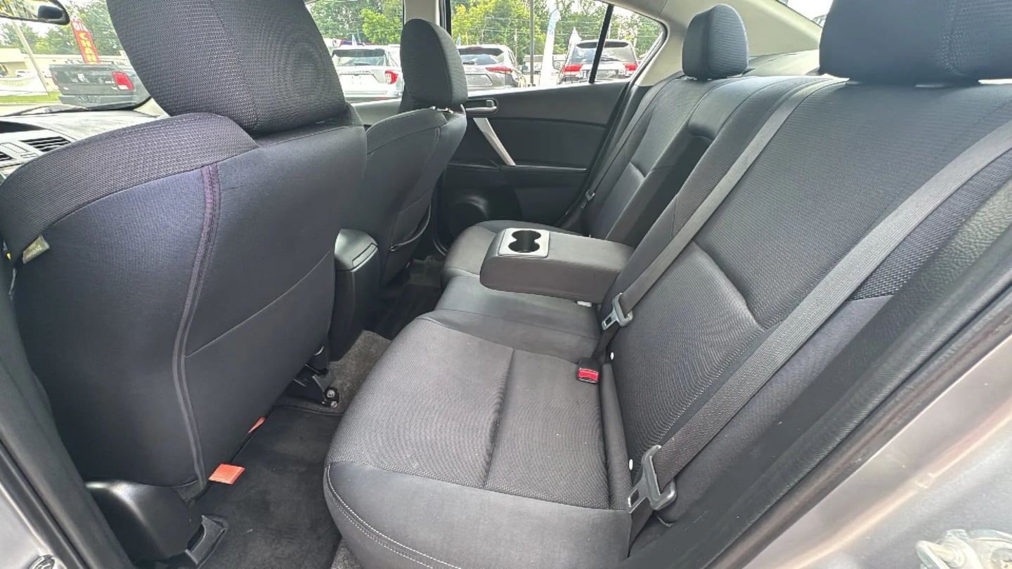 2010 Mazda MAZDA3 s Sport - Photo 20