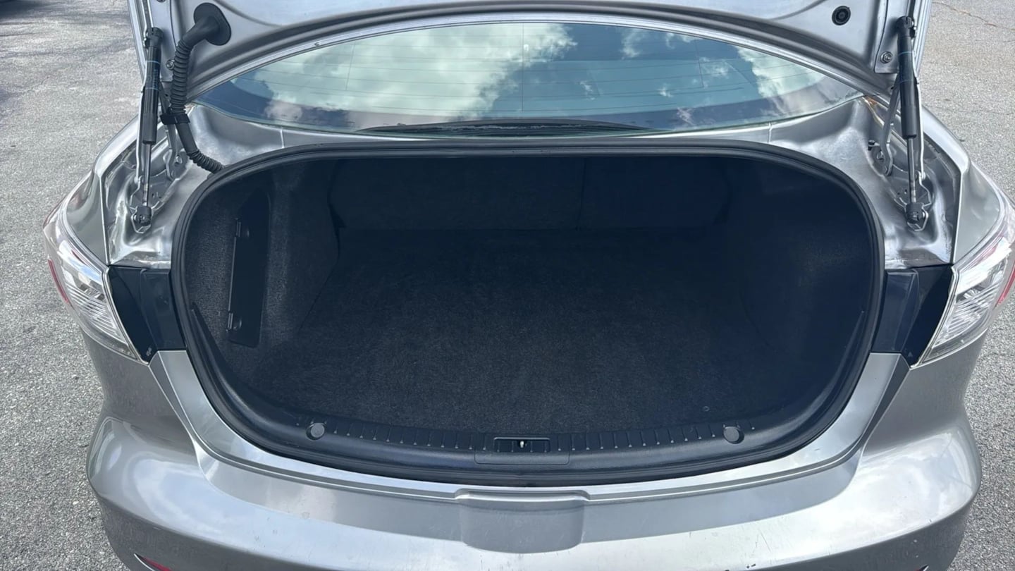 2010 Mazda MAZDA3 s Sport - Photo 23