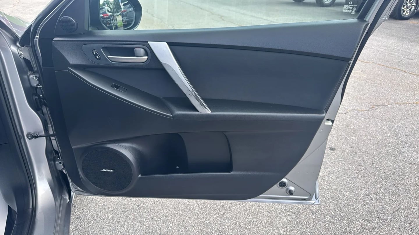 2010 Mazda MAZDA3 s Sport - Photo 26