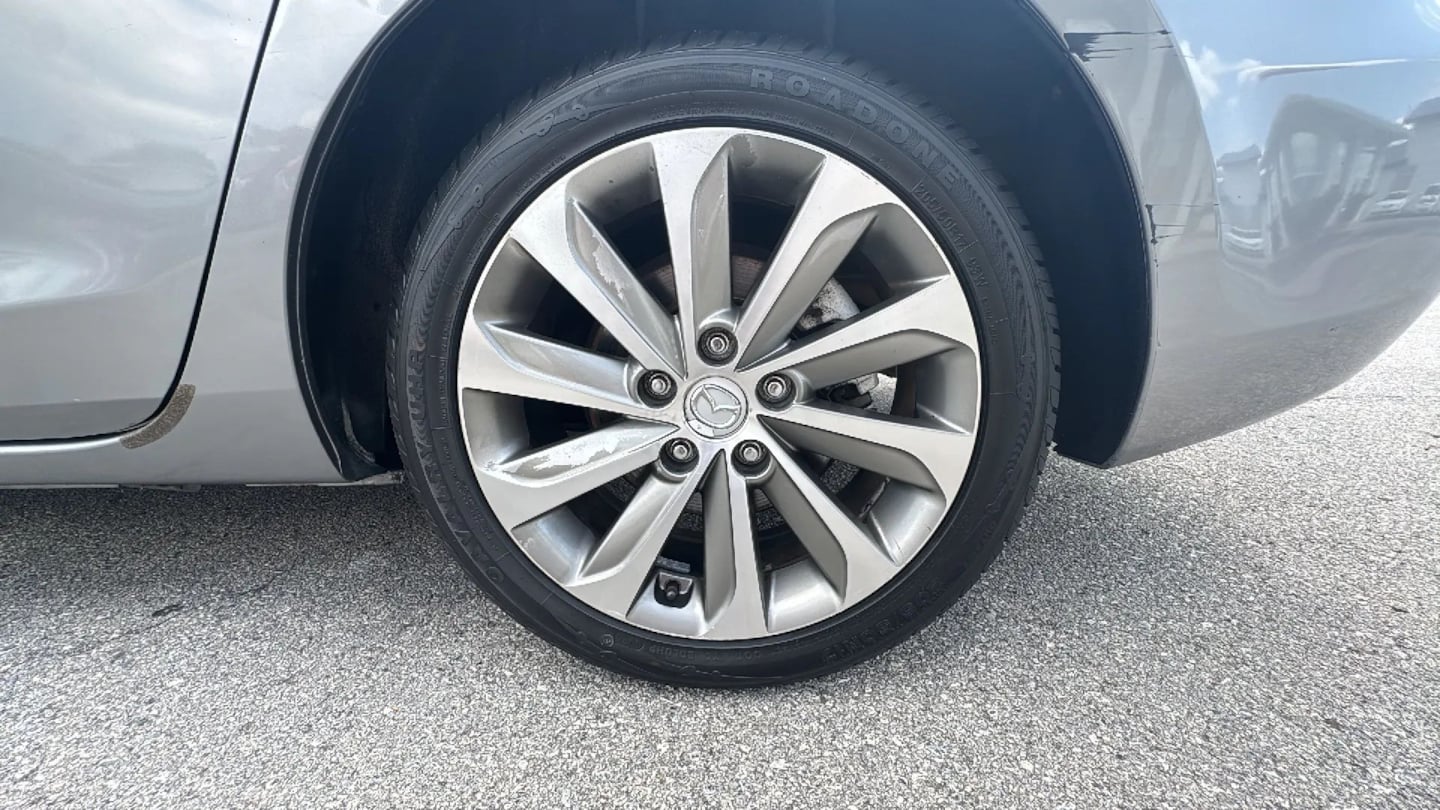 2010 Mazda MAZDA3 s Sport - Photo 32