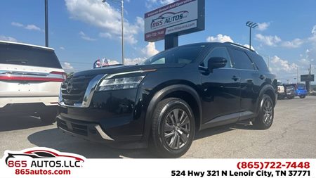 2022 Nissan Pathfinder SV