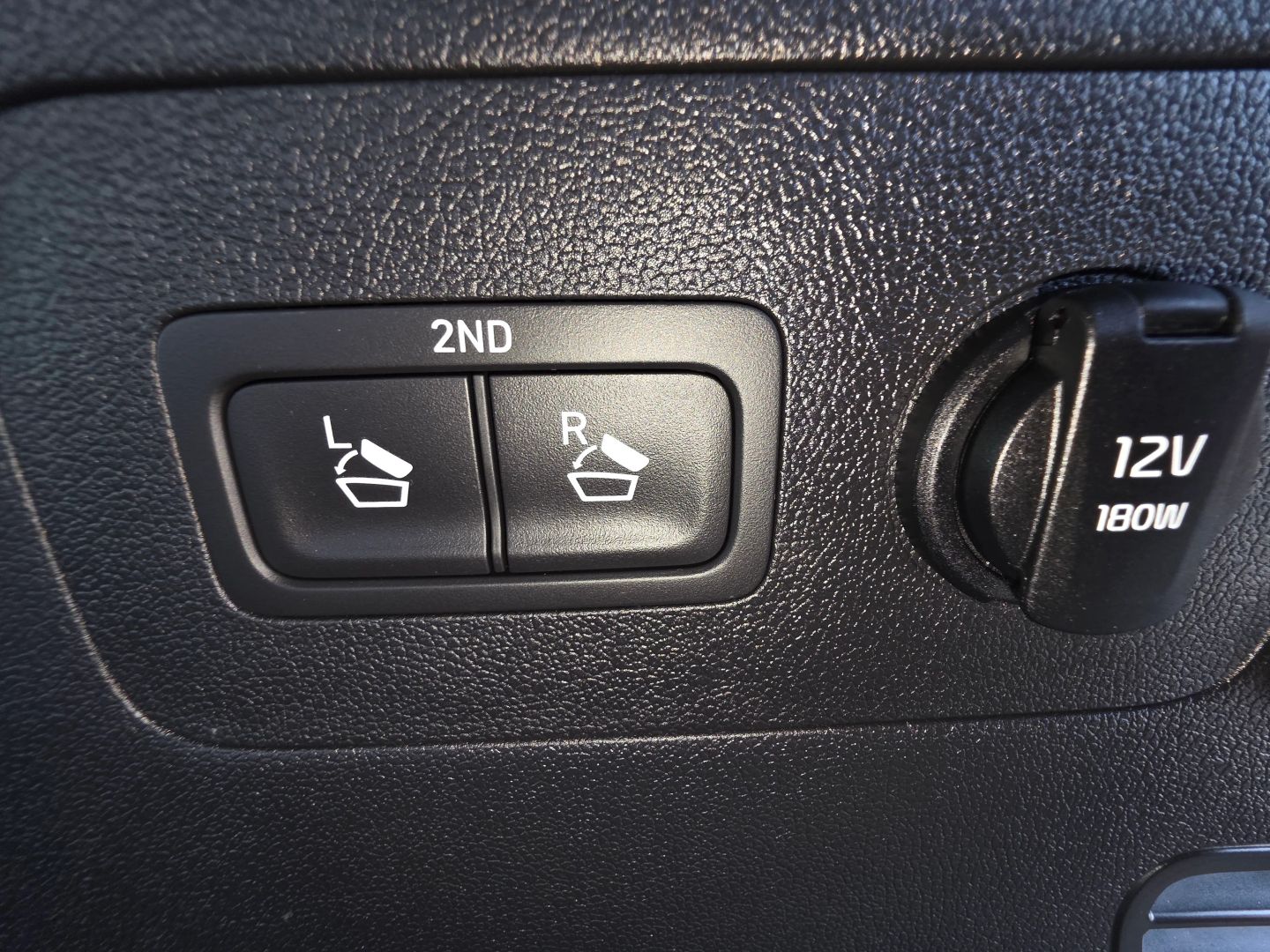 Photo 34 of this Kia Sorento