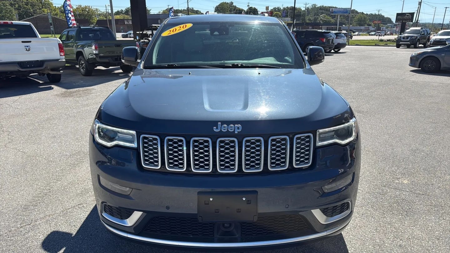 Photo 8 of this Jeep Grand Cherokee