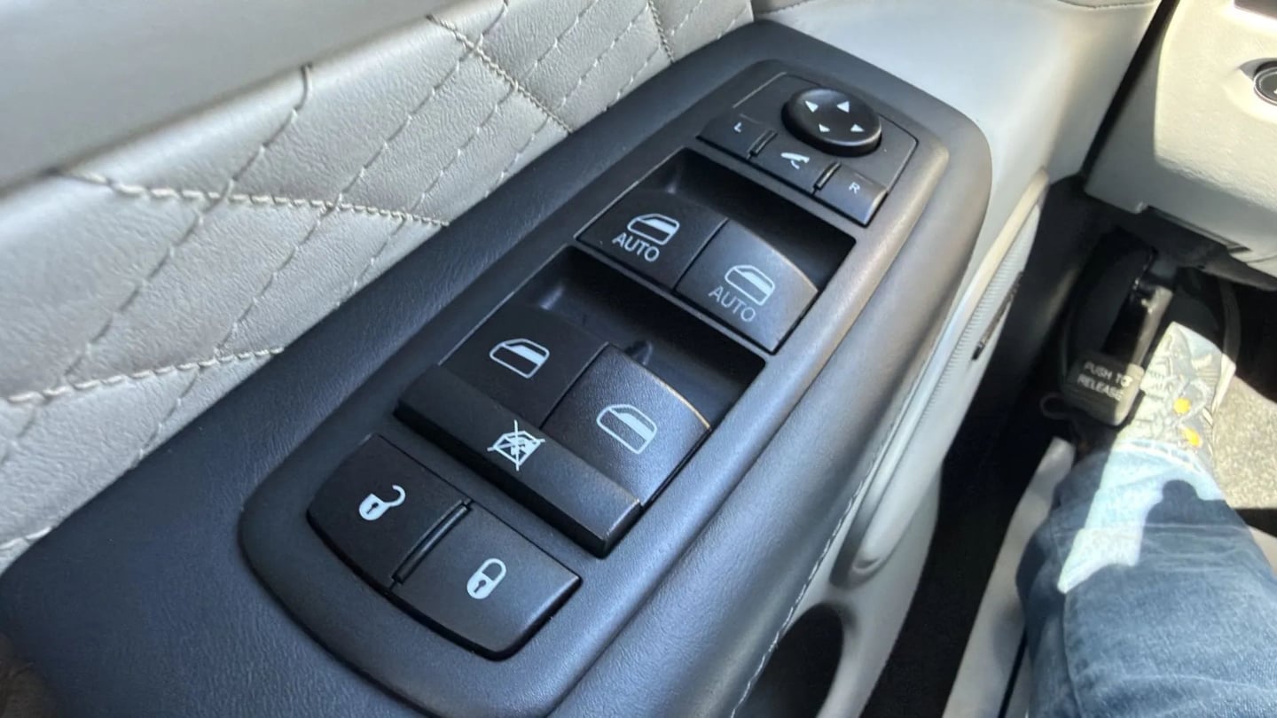 Photo 19 of this Jeep Grand Cherokee
