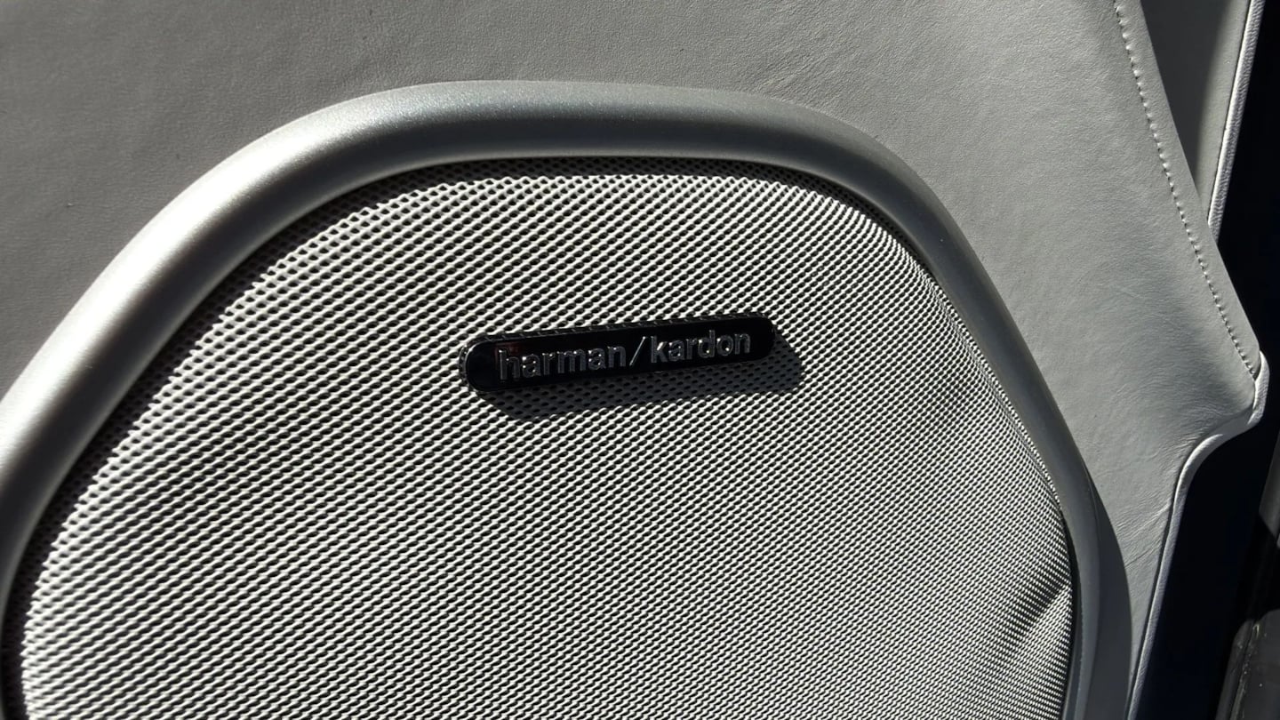 Photo 21 of this Jeep Grand Cherokee