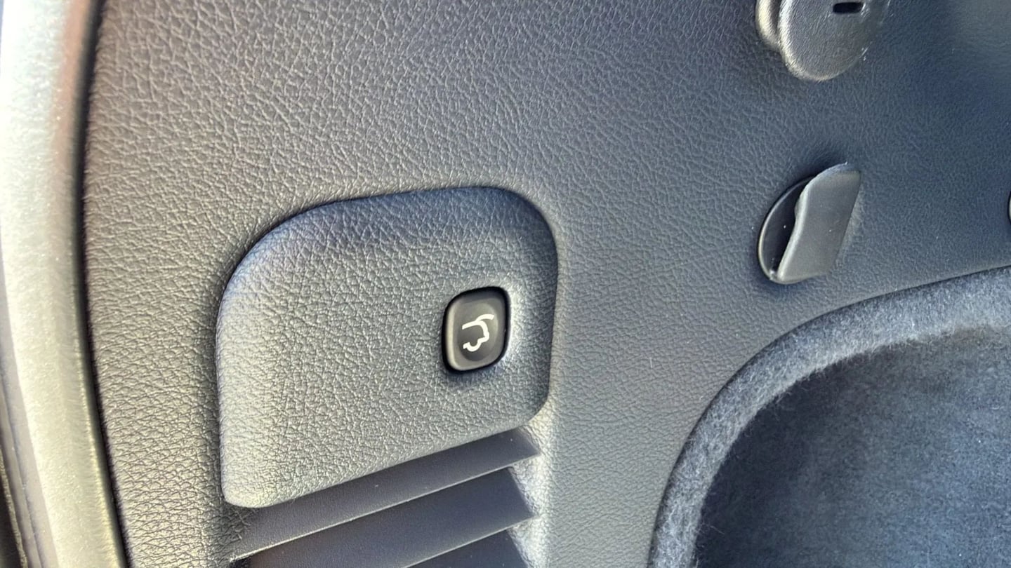 Photo 25 of this Jeep Grand Cherokee
