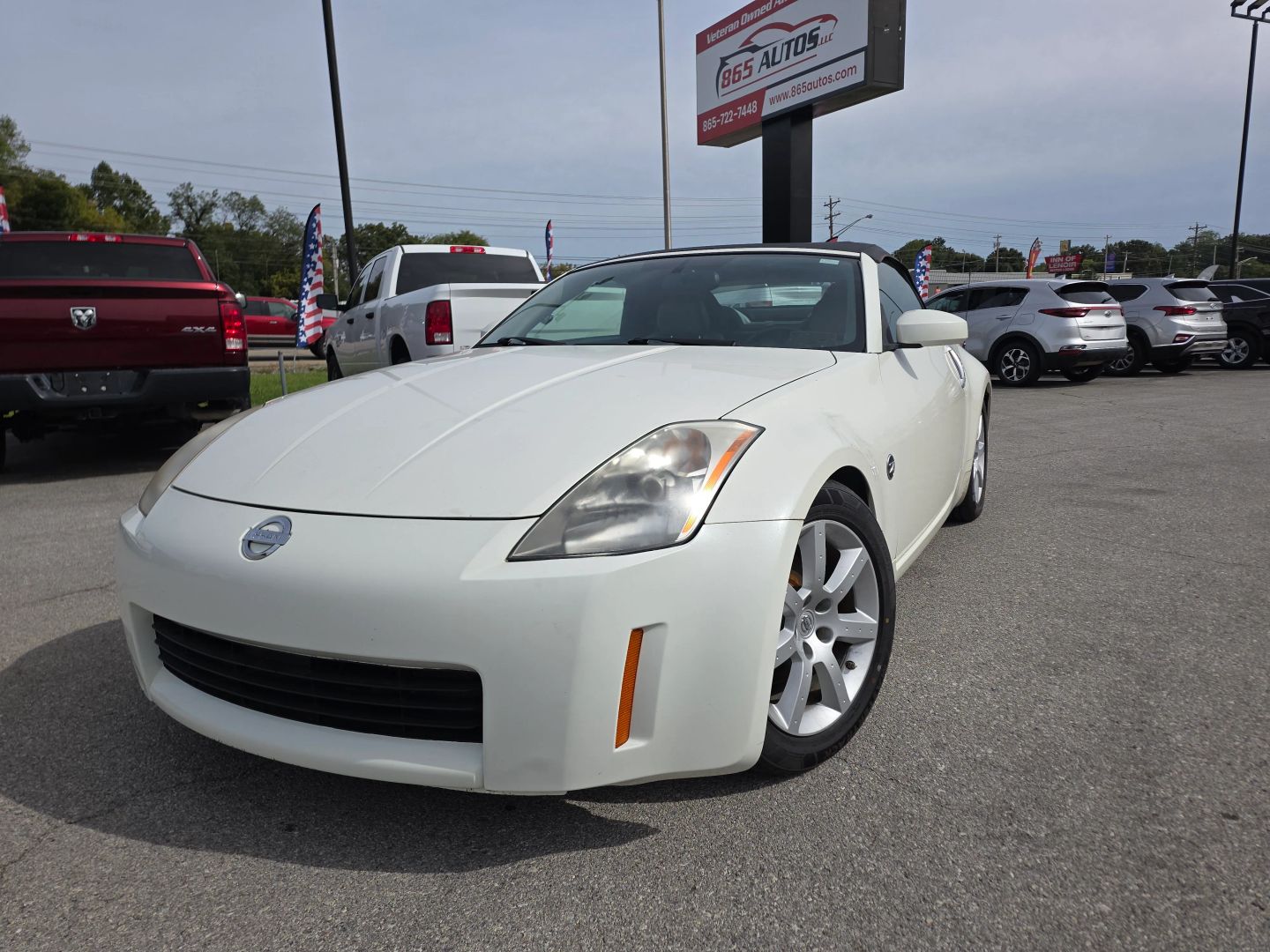 Photo 8 of this Nissan 350Z