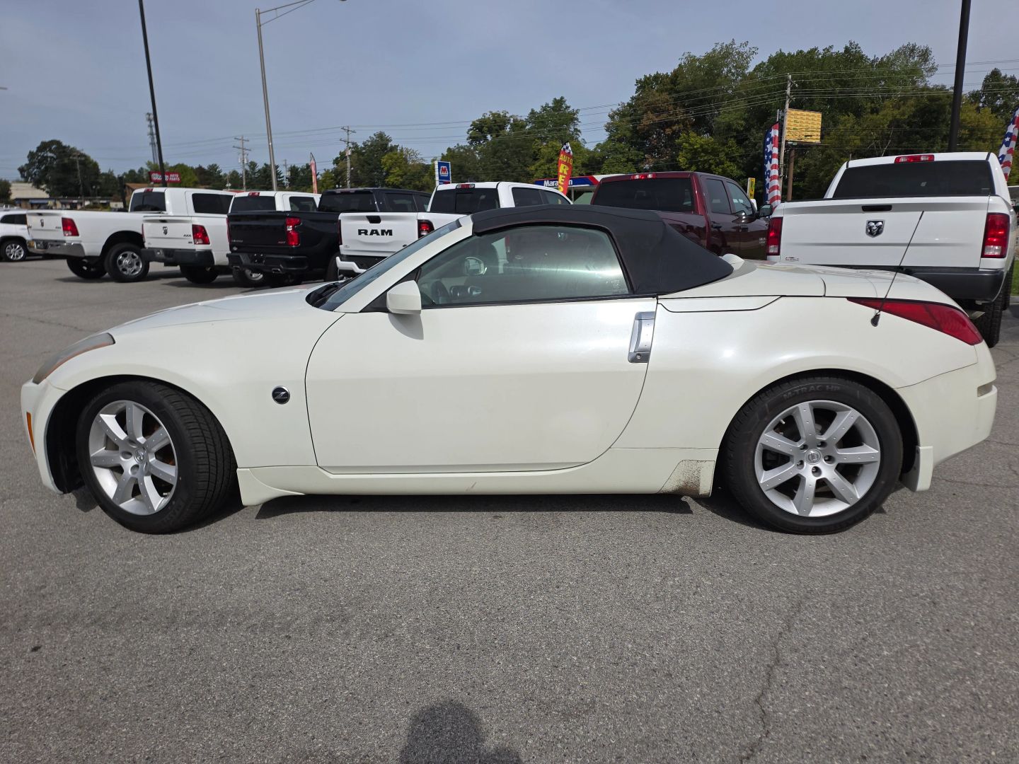 Photo 9 of this Nissan 350Z