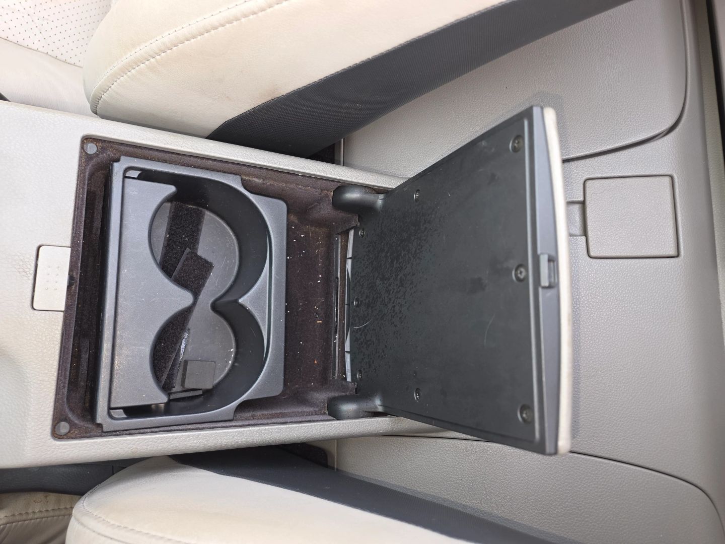 Photo 28 of this Nissan 350Z