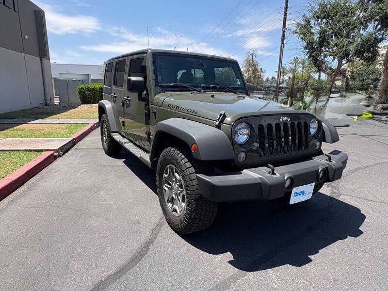 Image 9 of 2015-Jeep-Wrangler-Unlimited-Rubicon