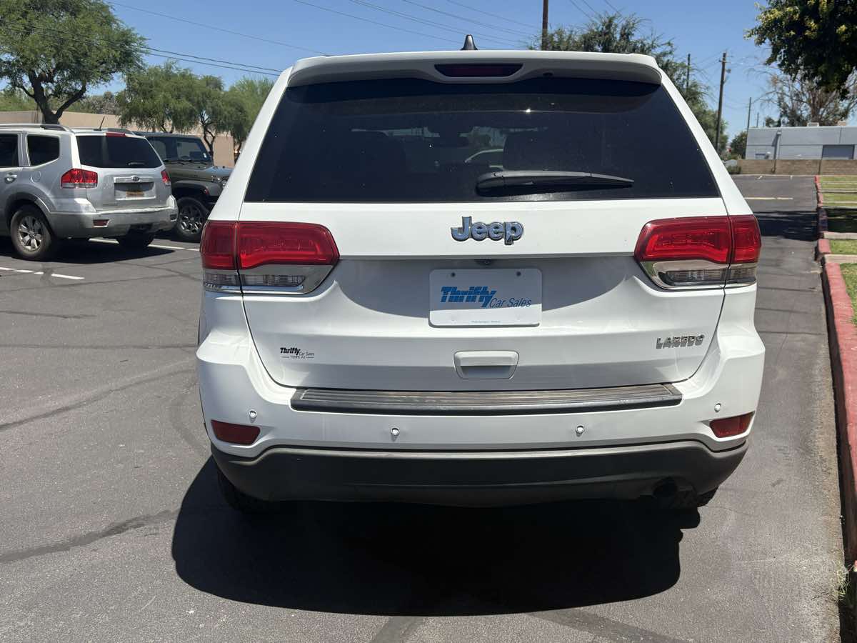 Image 5 of 2018-Jeep-Grand-Cherokee-Laredo-E