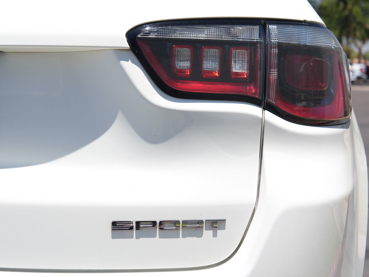 Image 10 of 2017-Jeep-Compass-Sport