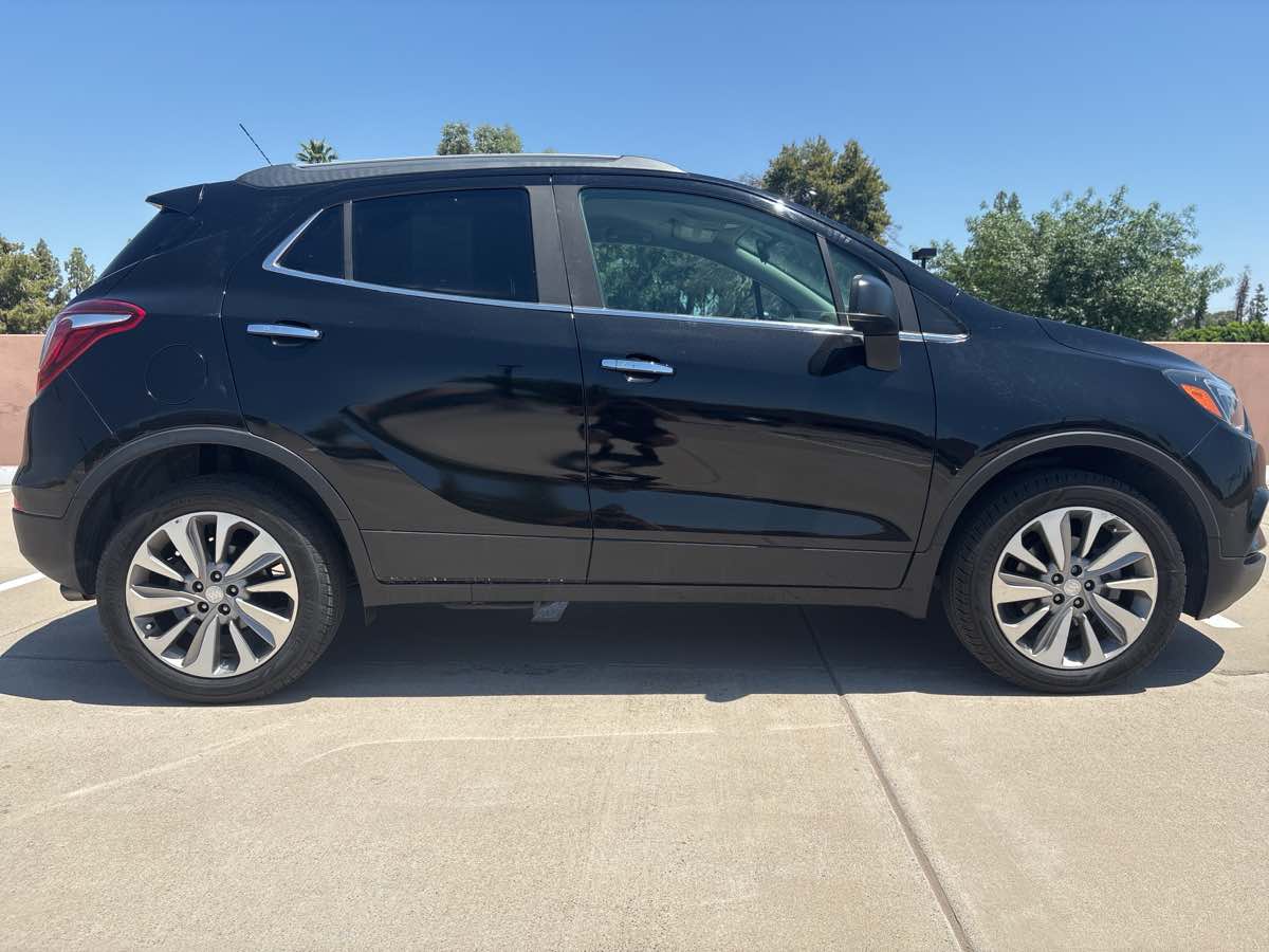 Image 7 of 2020-Buick-Encore-Preferred