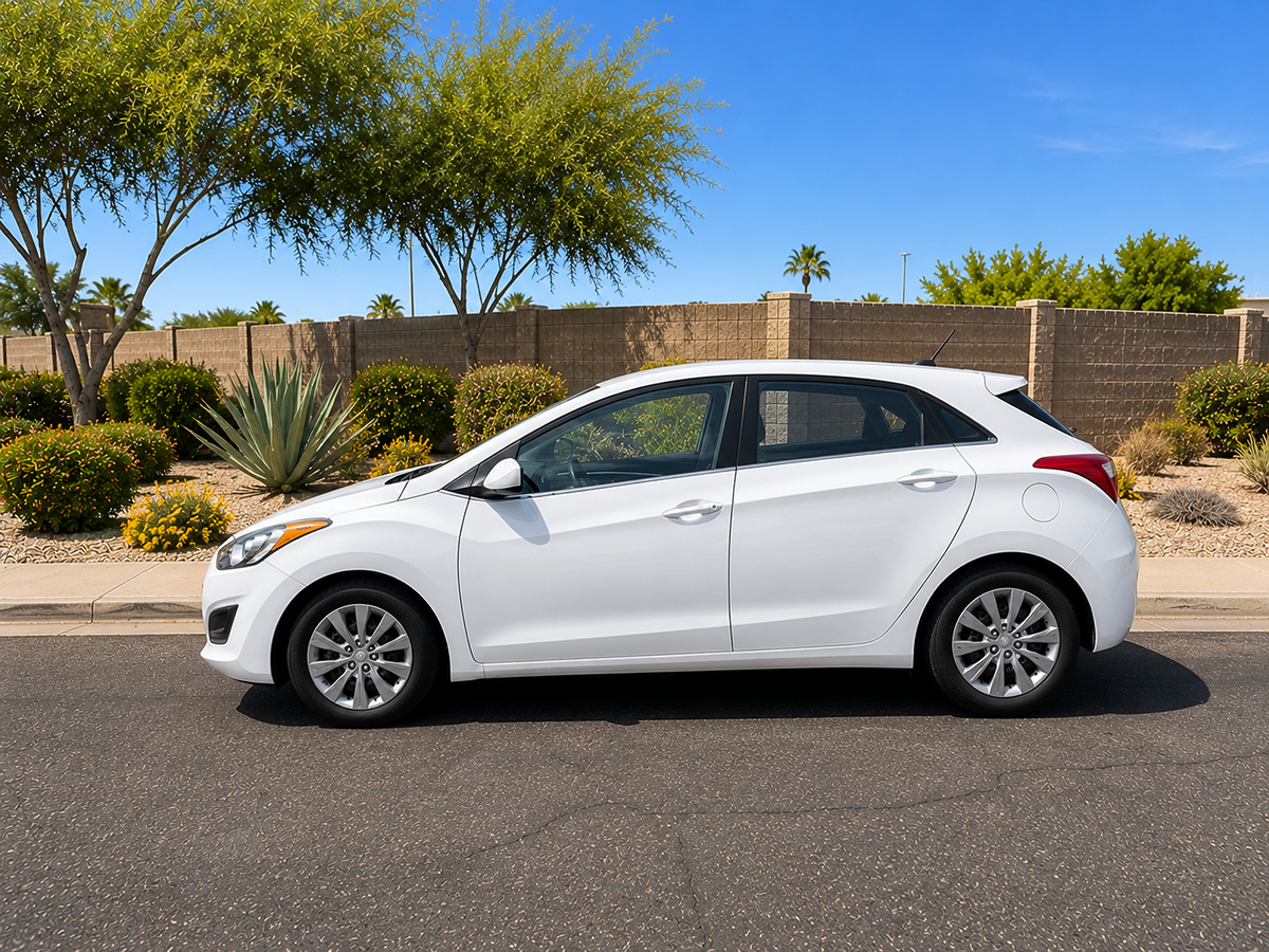 2017 Hyundai Elantra GT GT - Photo 3