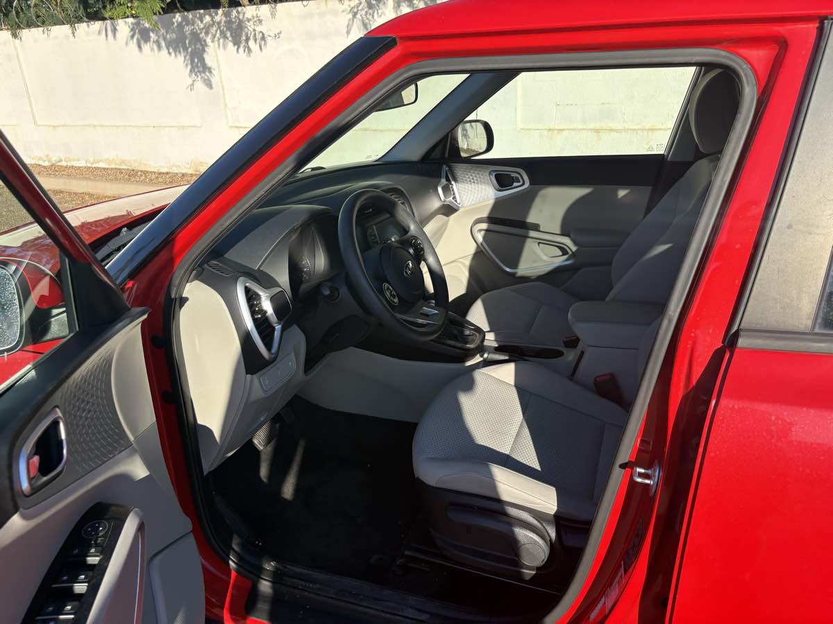 2020 Kia Soul LX - Photo 13