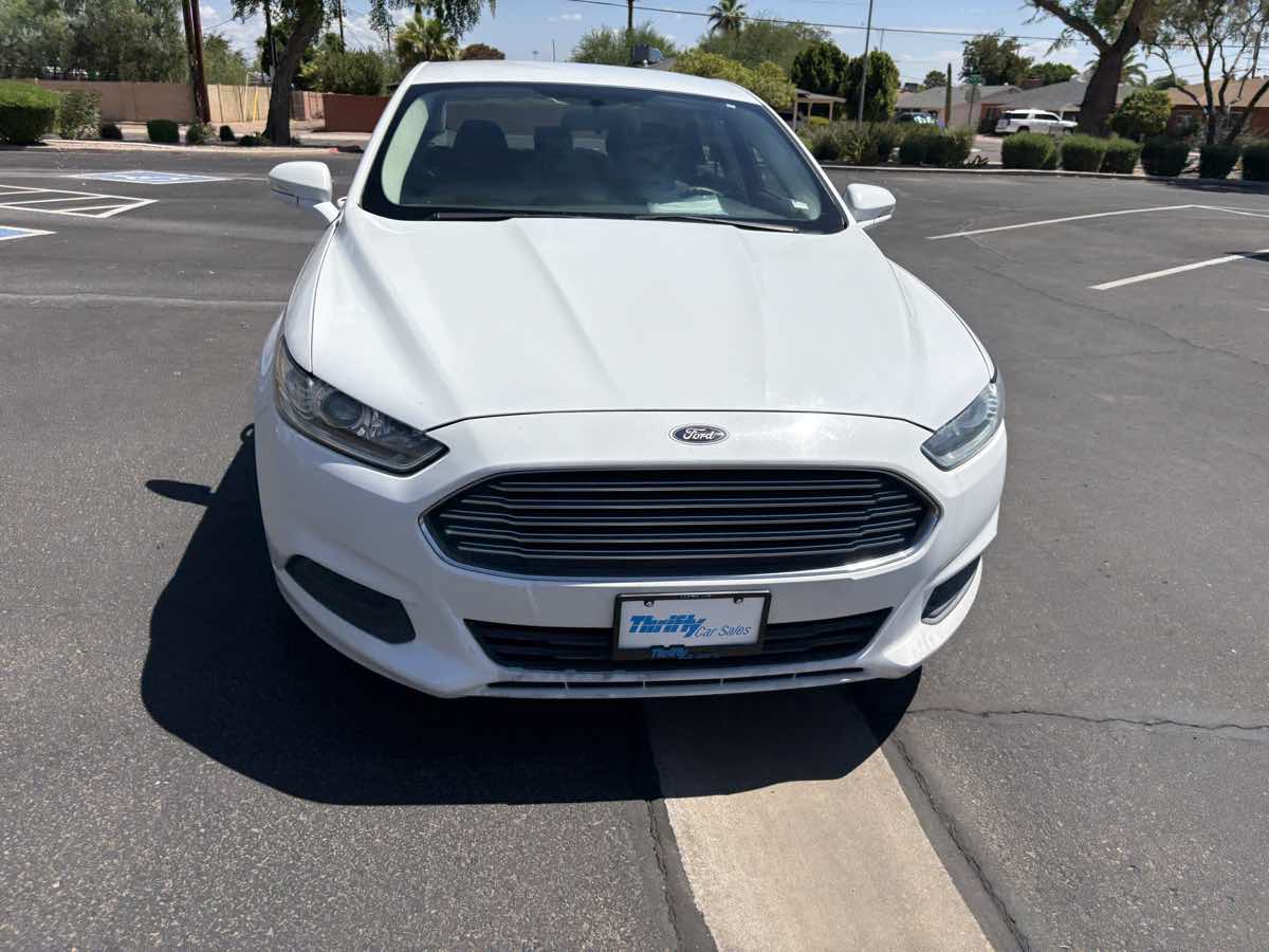 2015 Ford Fusion SE - Photo 9