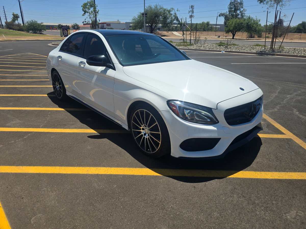 2016 Mercedes-Benz C-Class C300 Luxury's photo