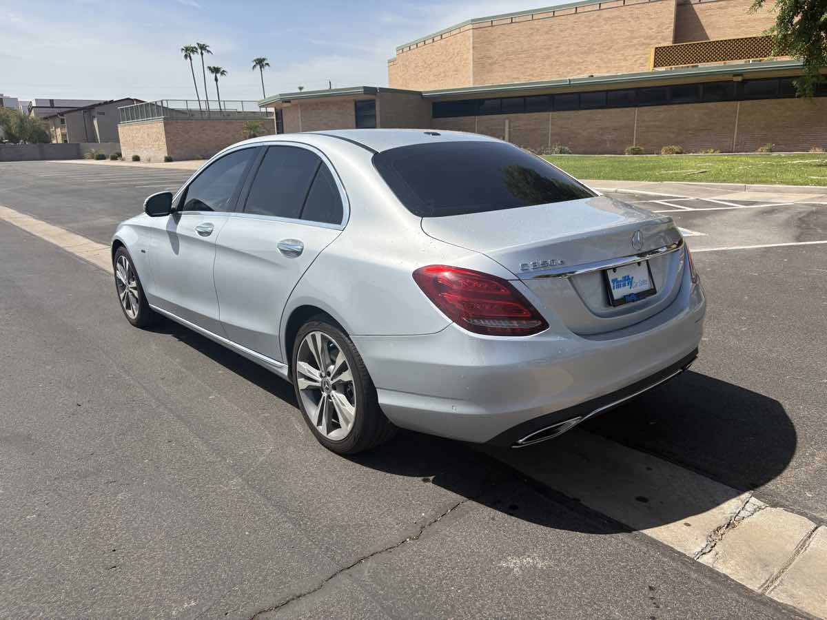 Mercedes-Benz c photo 4