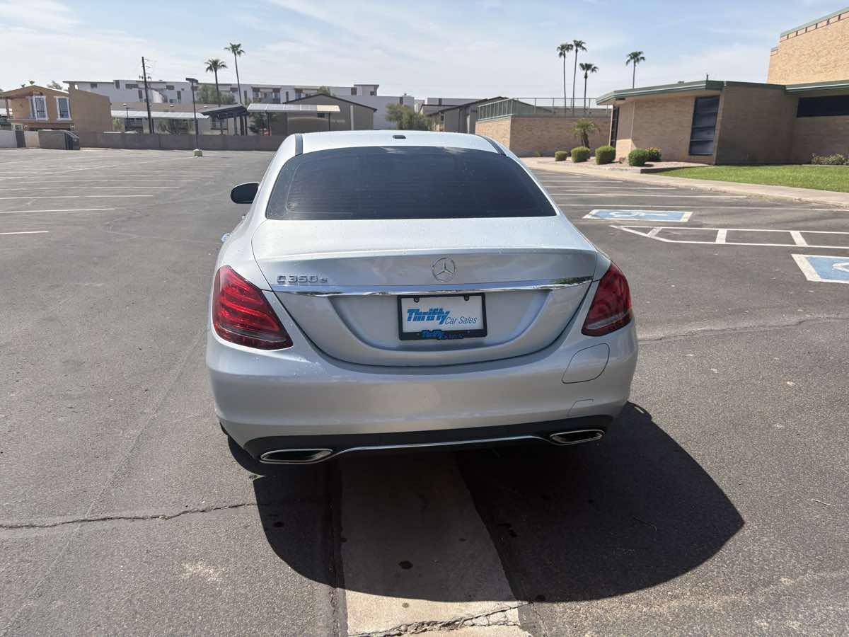 Mercedes-Benz c photo 5