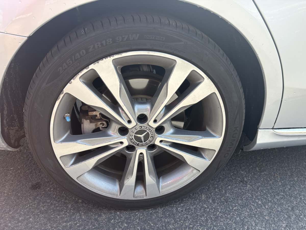 Mercedes-Benz c photo 19
