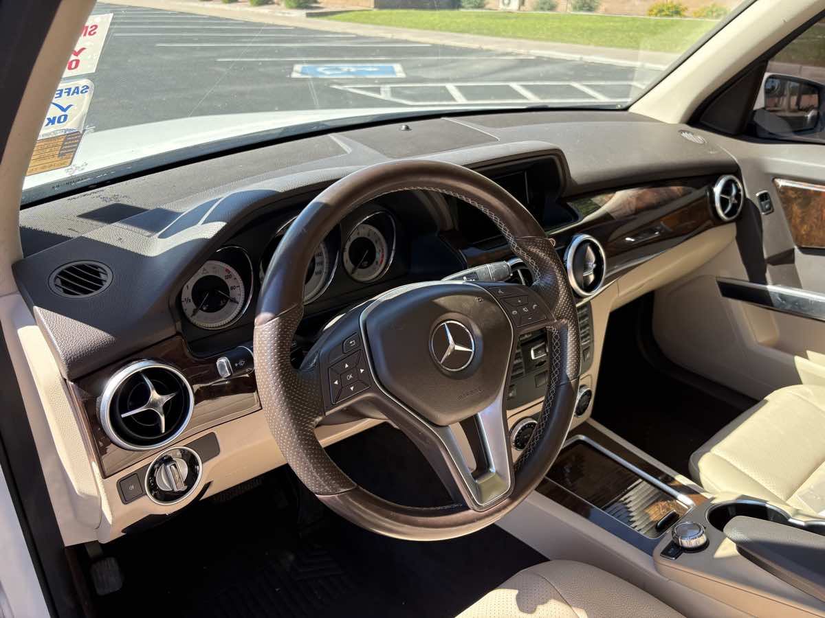 Mercedes-Benz GLK photo 14