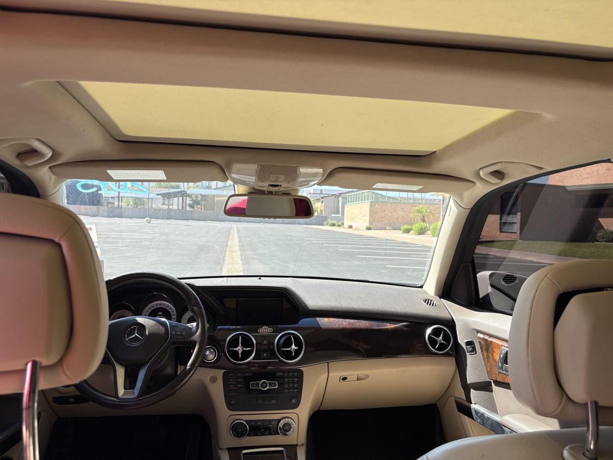 Mercedes-Benz GLK photo 17