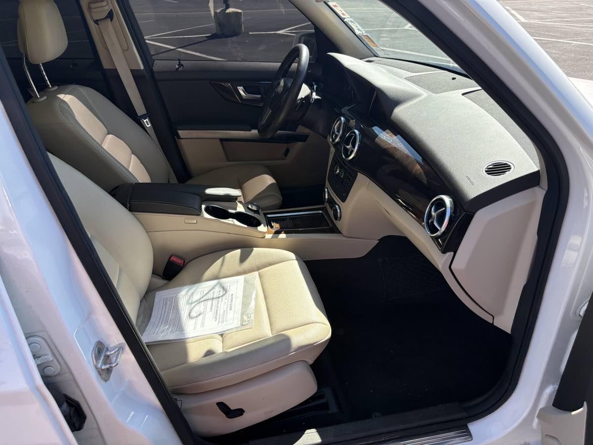 Mercedes-Benz GLK photo 25