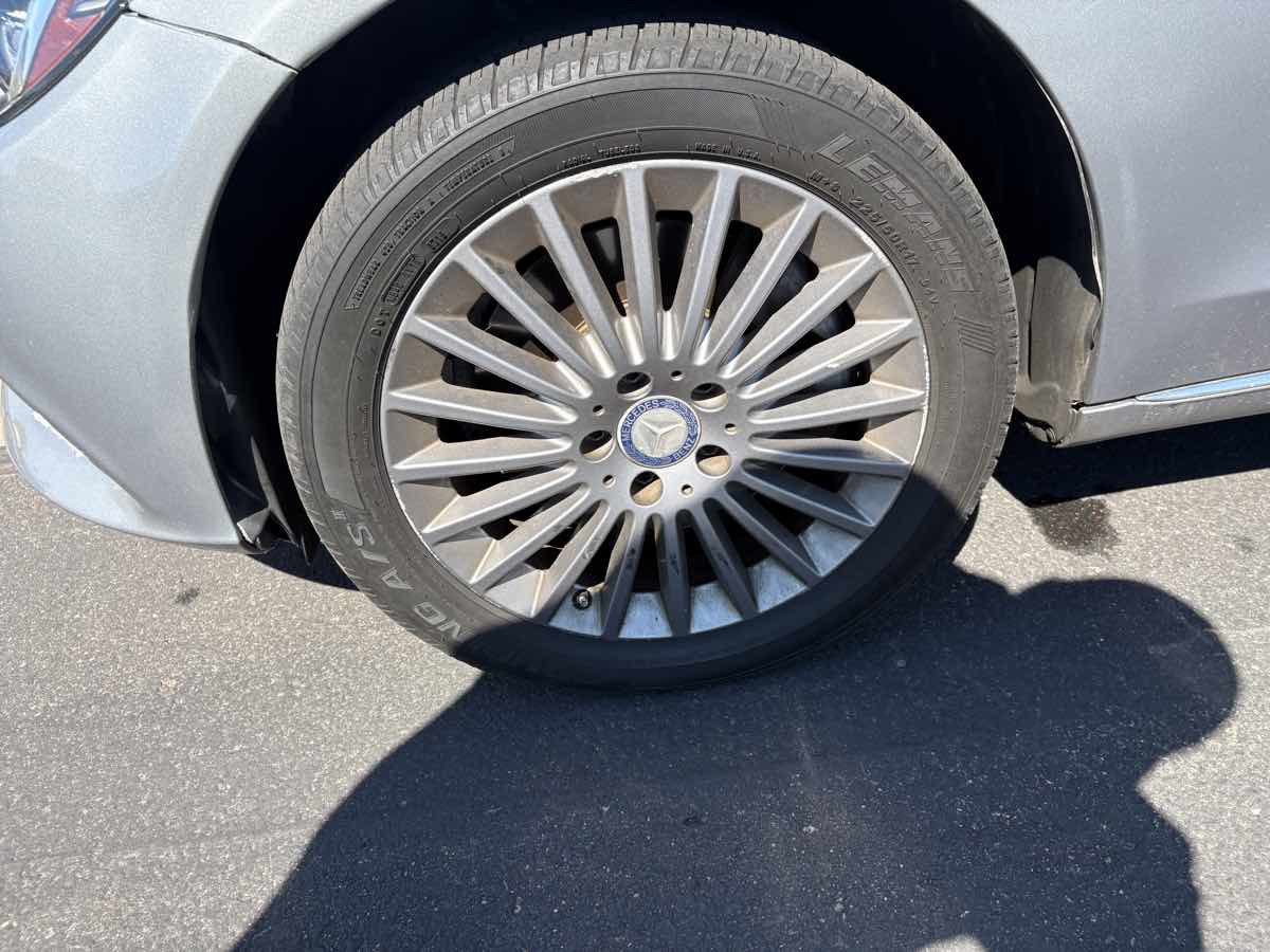 Mercedes-Benz C300 photo 17