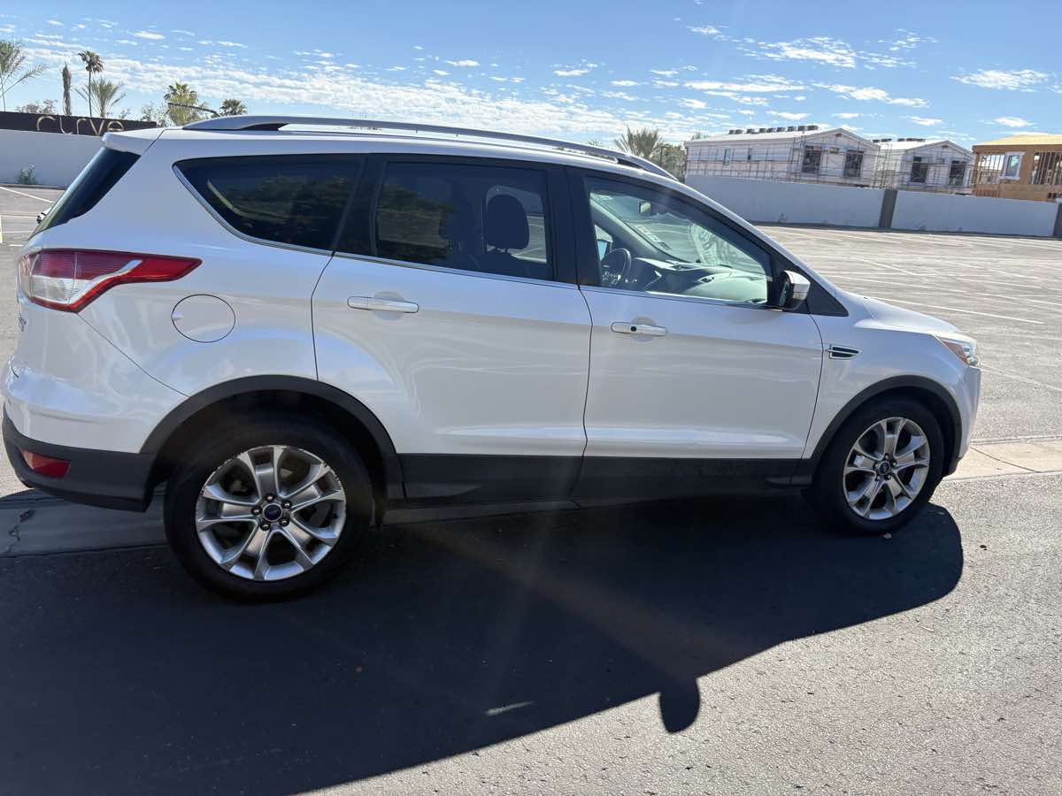Ford Escape photo 7