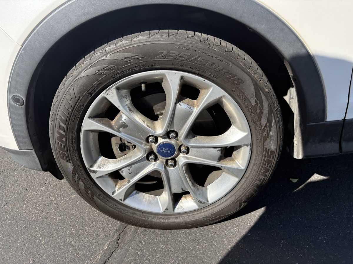Ford Escape photo 10