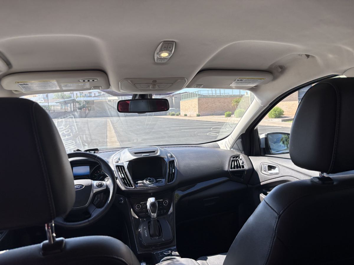 Ford Escape photo 17